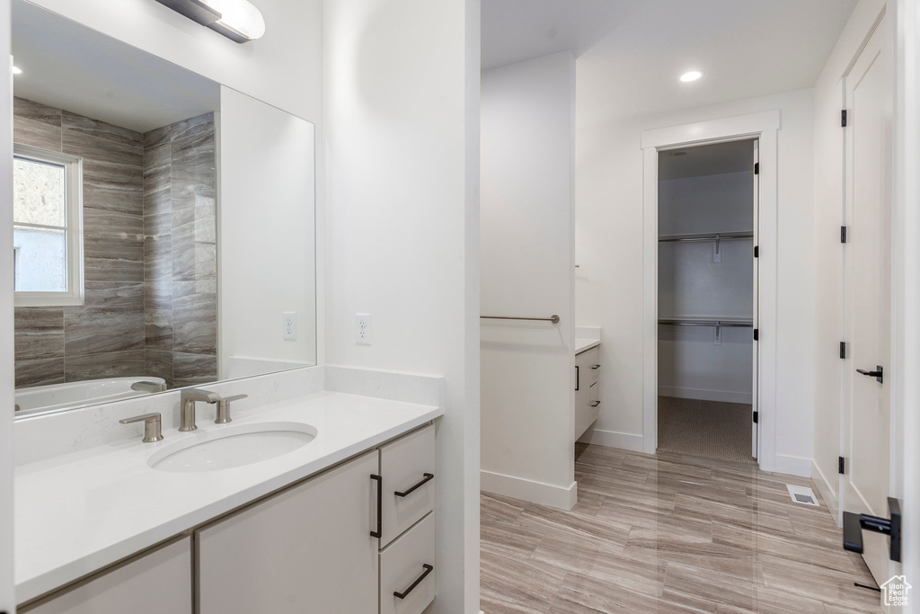 Photo 14 for MLS #2109827 at 678 E Silver Hill Loop #93