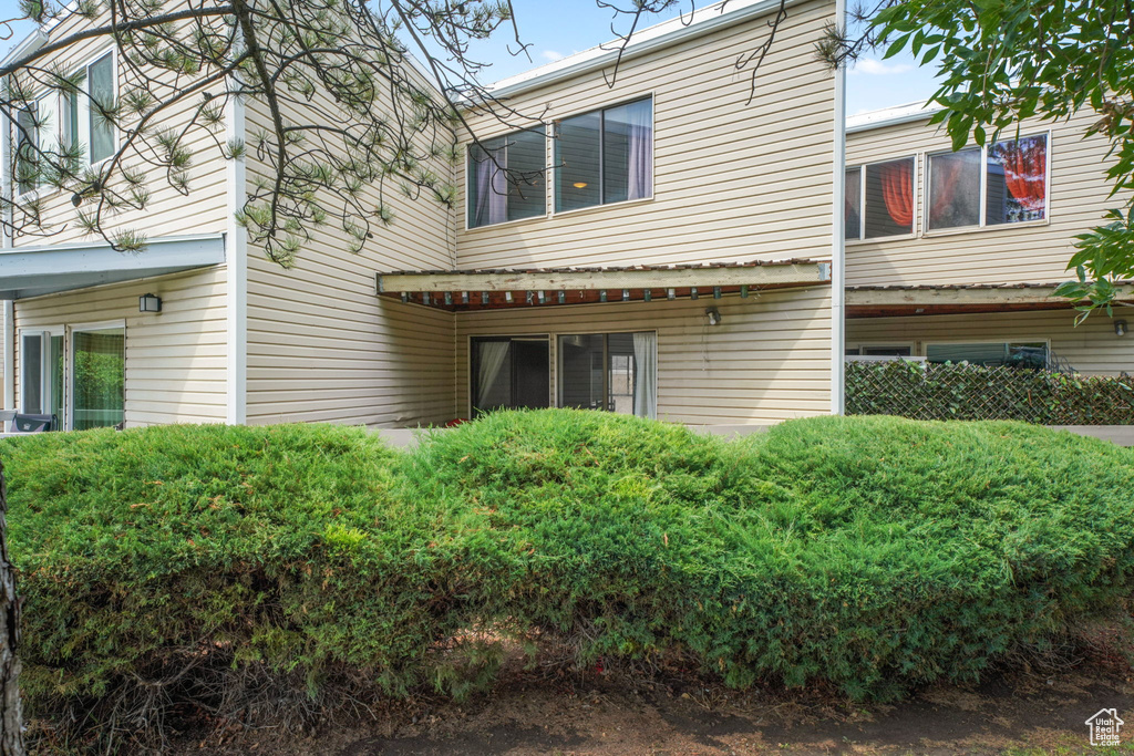 Photo 2 for MLS #2109834 at 5313 S Ben Davis Park