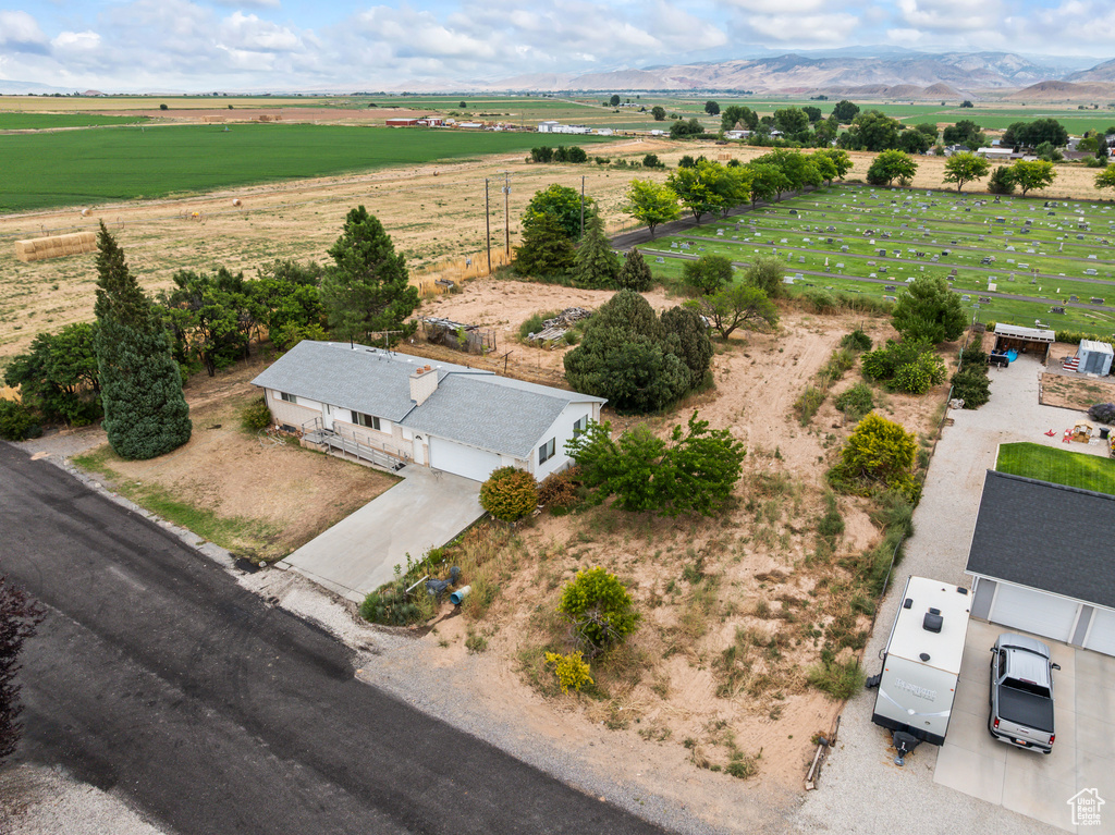 390 N 300 W Aurora, UT 84620