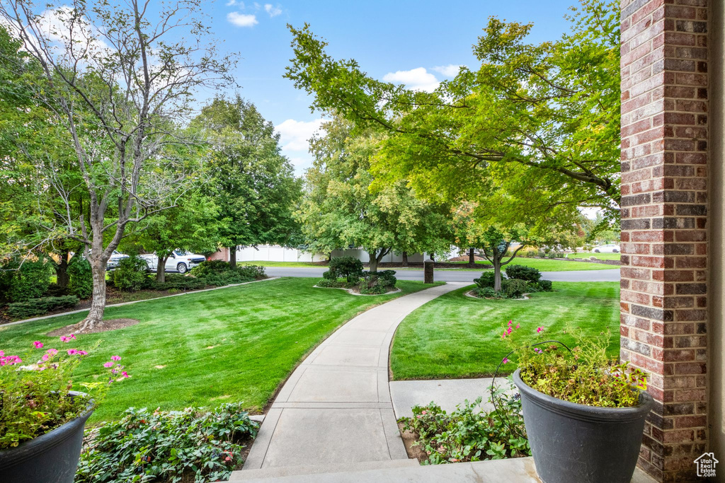 7 E WANDERWOOD WAY Sandy, UT 84092