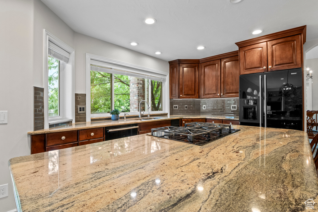 7 E WANDERWOOD WAY Sandy, UT 84092