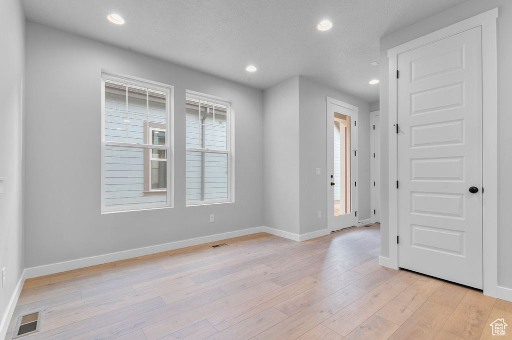 Photo 12 for MLS #2109860 at 11198 S Fordman Way