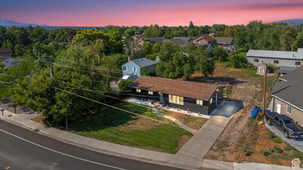627 E 8680 S Sandy, UT 84070