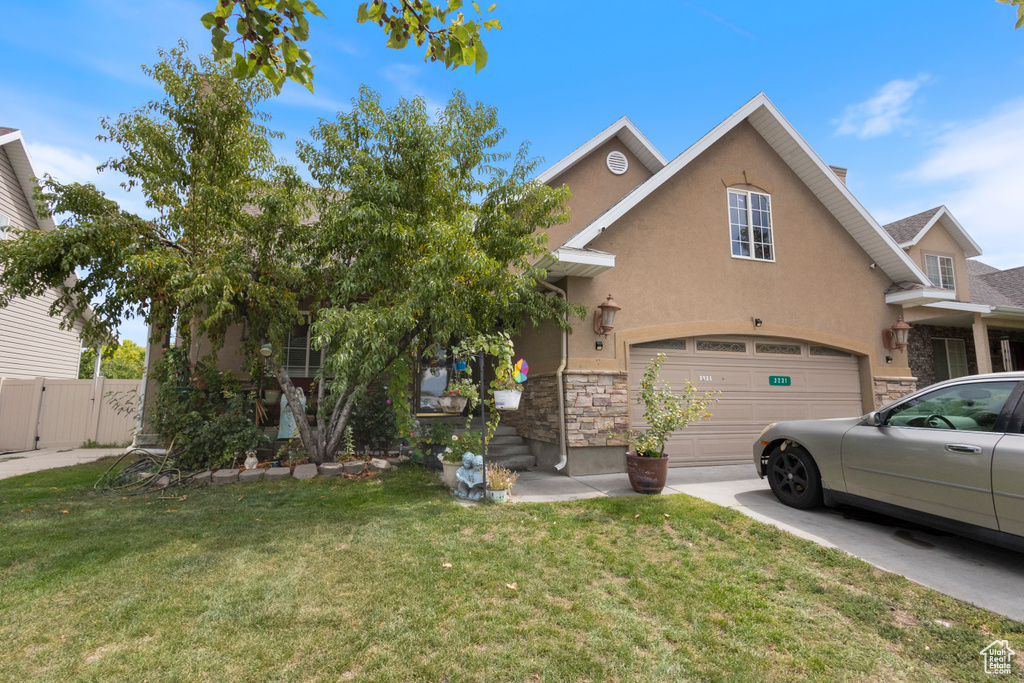 Photo 2 for MLS #2109867 at 3231 Lester St