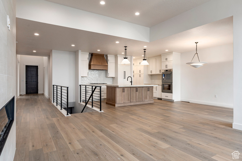 Photo 6 for MLS #2109881 at 674 E Silver Hill Loop #94