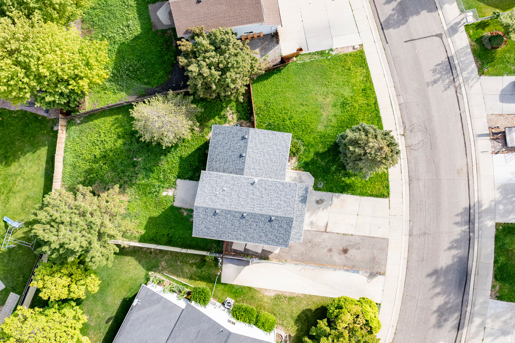 6922 S MULLIEN DR West Jordan, UT 84084