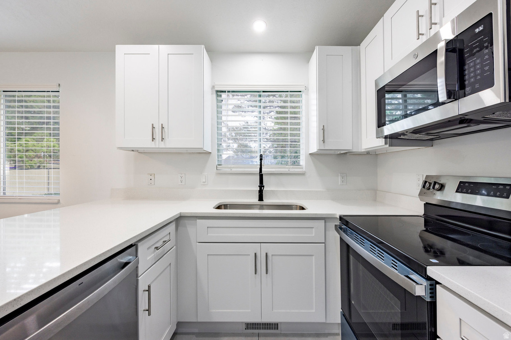 6922 S MULLIEN DR West Jordan, UT 84084