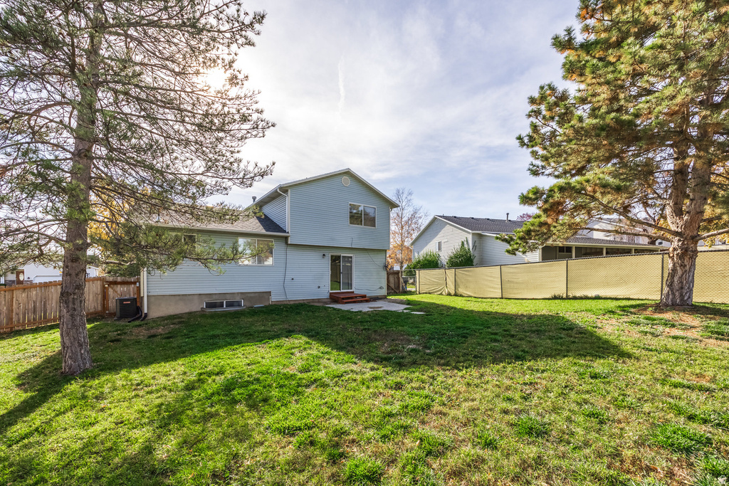 6922 S MULLIEN DR West Jordan, UT 84084