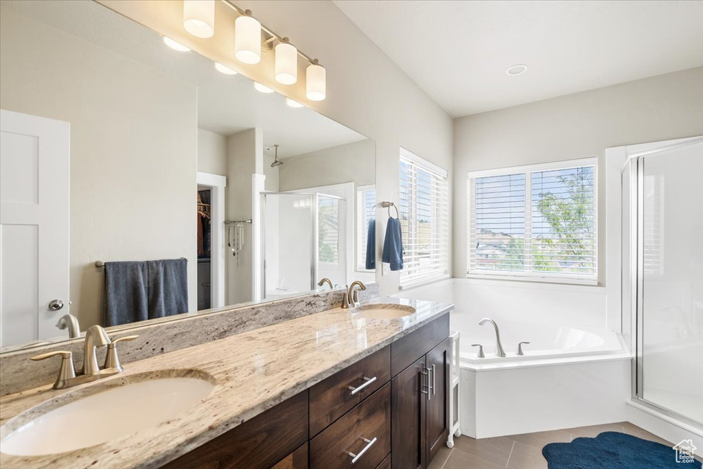 3847 E HOLLOW CREST DR Eagle Mountain, UT 84005