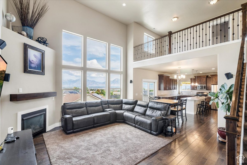 3847 E HOLLOW CREST DR Eagle Mountain, UT 84005