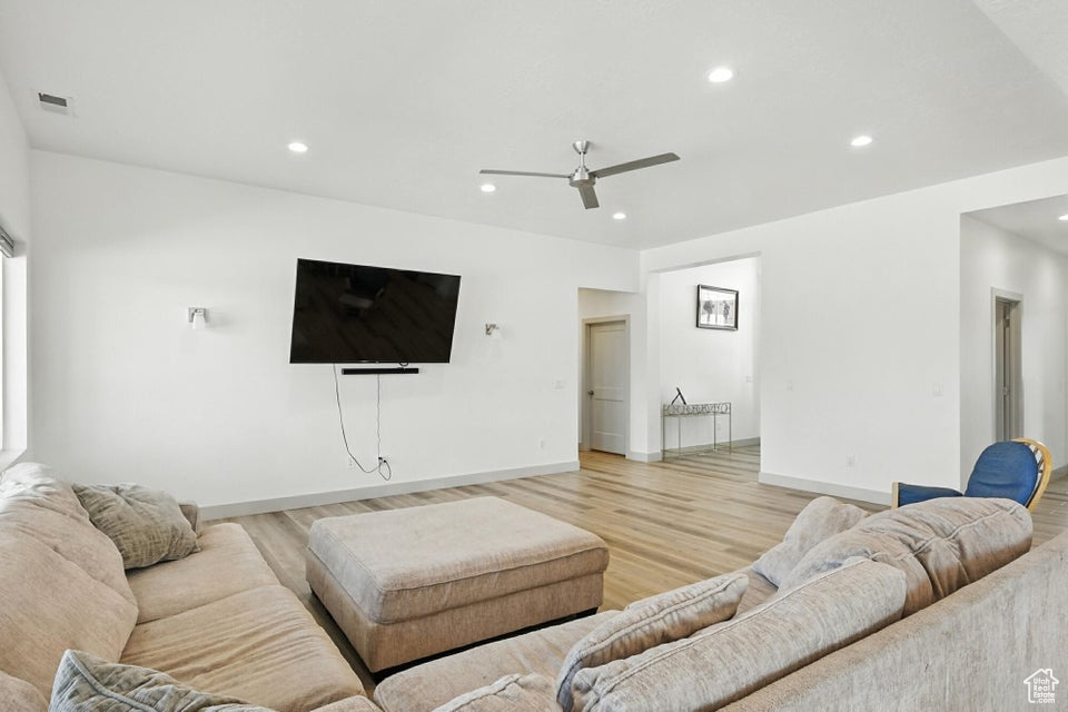 Photo 8 for MLS #2109898 at 3977 N Monarch Dr