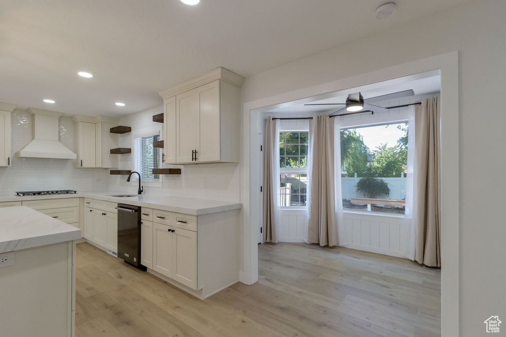 1372 SWEETWATER LN Farmington, UT 84025