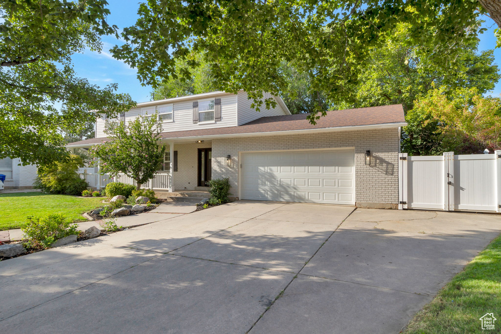 1372 SWEETWATER LN Farmington, UT 84025