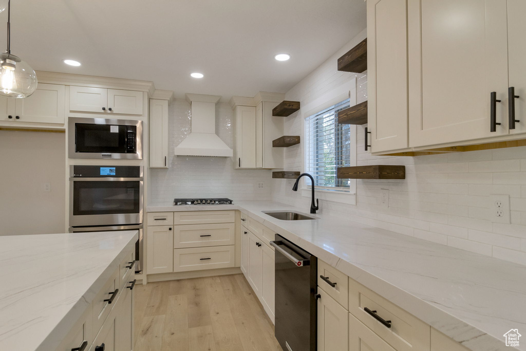 1372 SWEETWATER LN Farmington, UT 84025