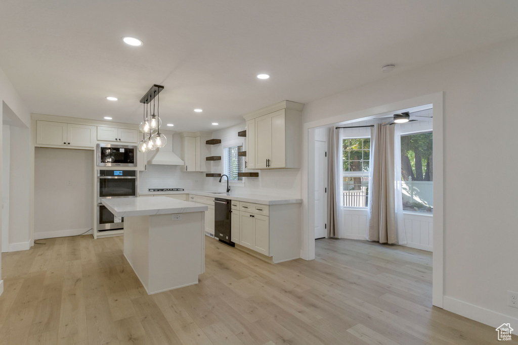 1372 SWEETWATER LN Farmington, UT 84025