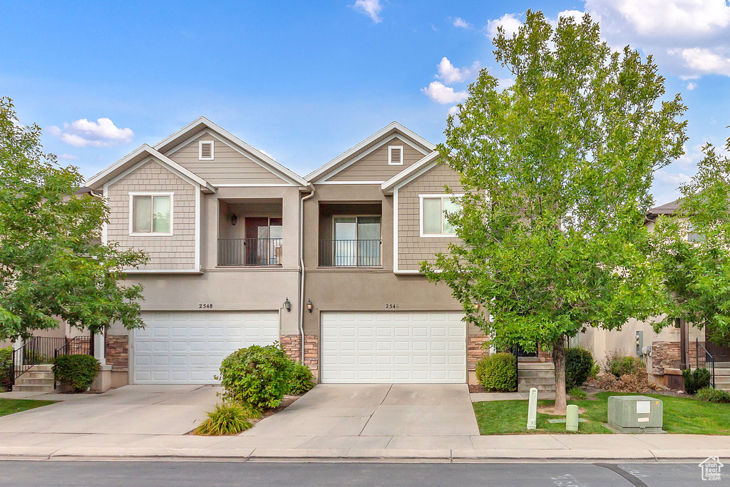 Photo 2 for MLS #2109906 at 2546 N Elm Dr