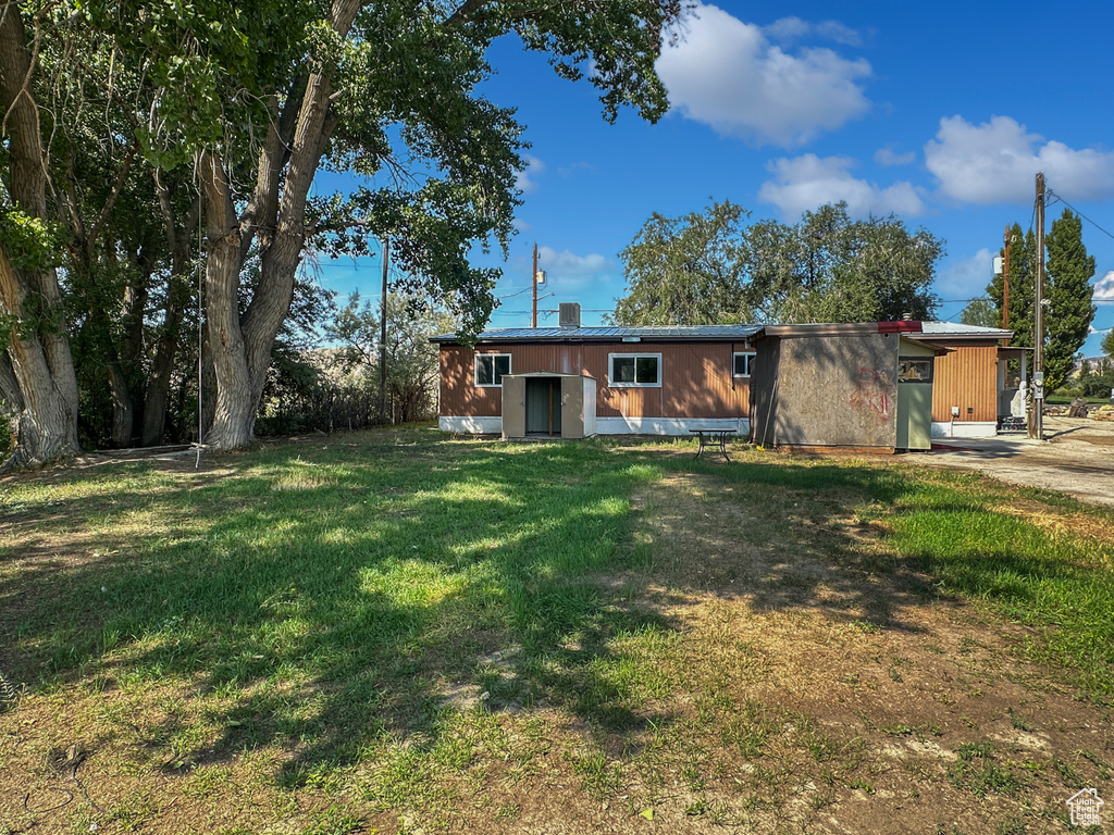 Photo 25 for MLS #2109911 at 685 S Main St