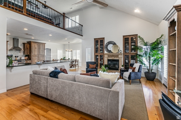 4536 W SILENT RAIN DR South Jordan, UT 84009