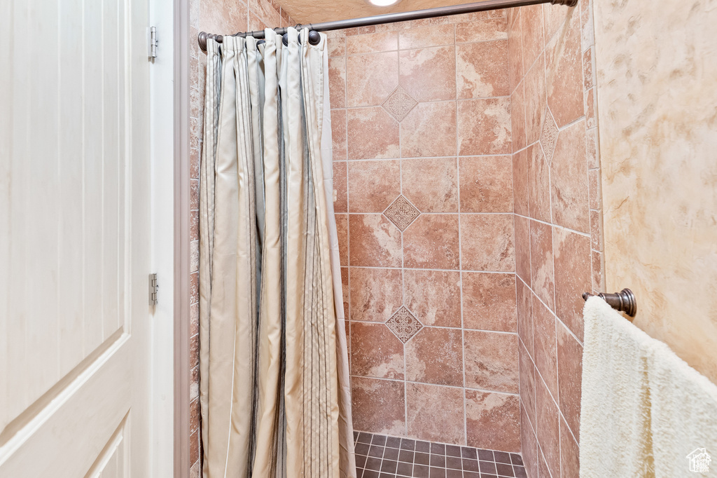 Photo 10 for MLS #2109928 at 669 W Ogden Dr