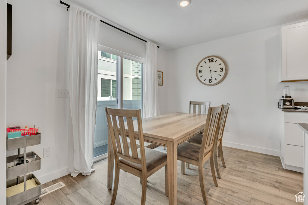 Photo 11 for MLS #2109945 at 1052 E Waterway Ln