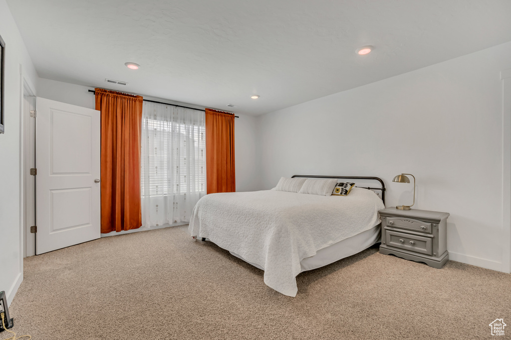 Photo 13 for MLS #2109945 at 1052 E Waterway Ln