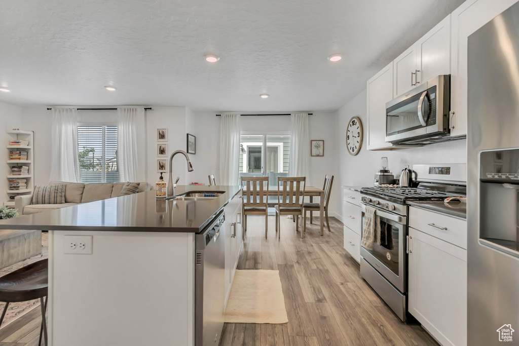 Photo 8 for MLS #2109945 at 1052 E Waterway Ln