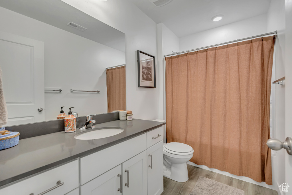 Photo 17 for MLS #2109945 at 1052 E Waterway Ln