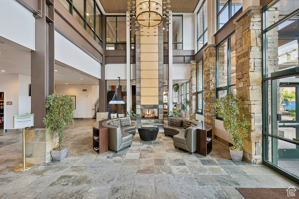 Photo 29 for MLS #2109946 at 1476 W Newpark Blvd #308