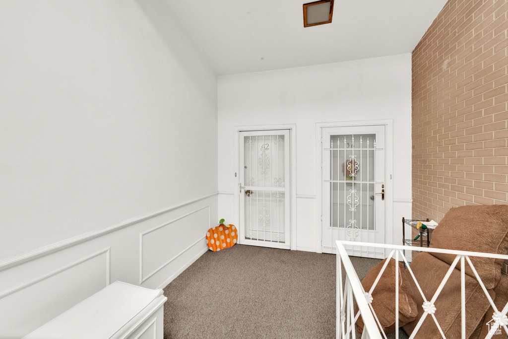 Photo 3 for MLS #2109951 at 2209 E Carriage Ln #42