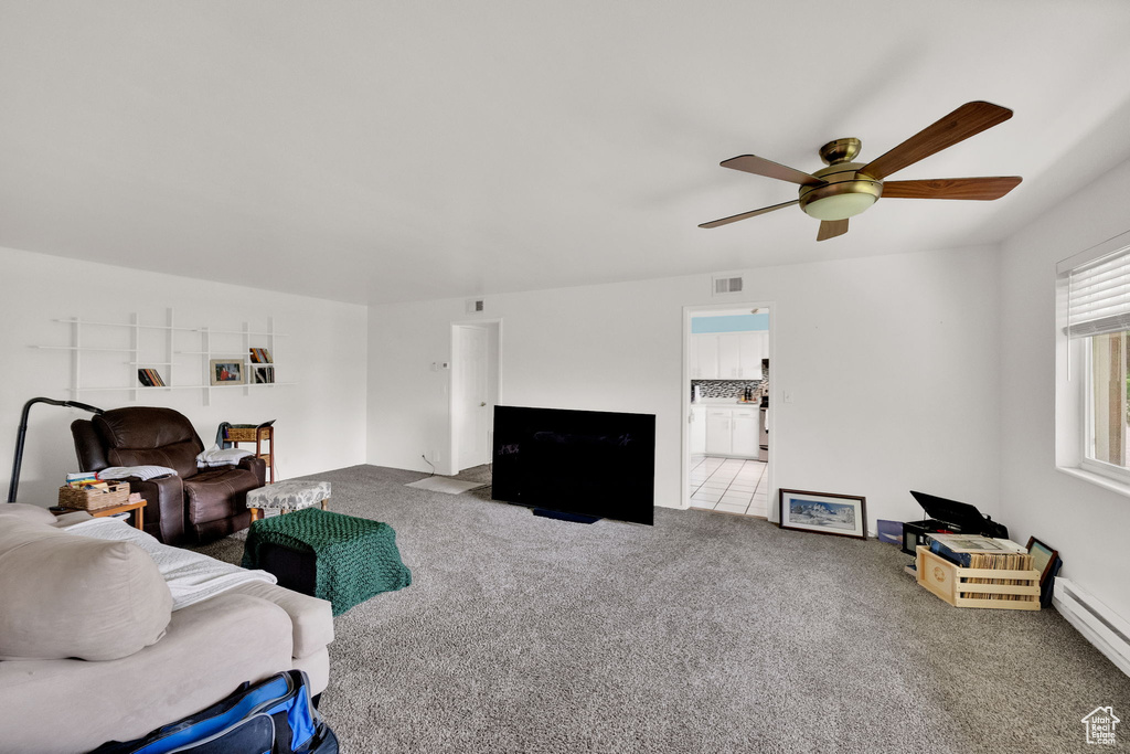 Photo 4 for MLS #2109951 at 2209 E Carriage Ln #42