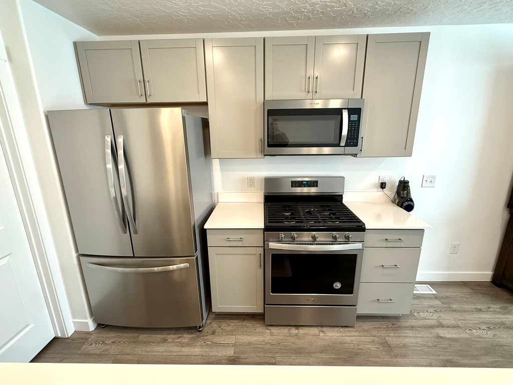 1113 E BEARING DR Saratoga Springs, UT 84045