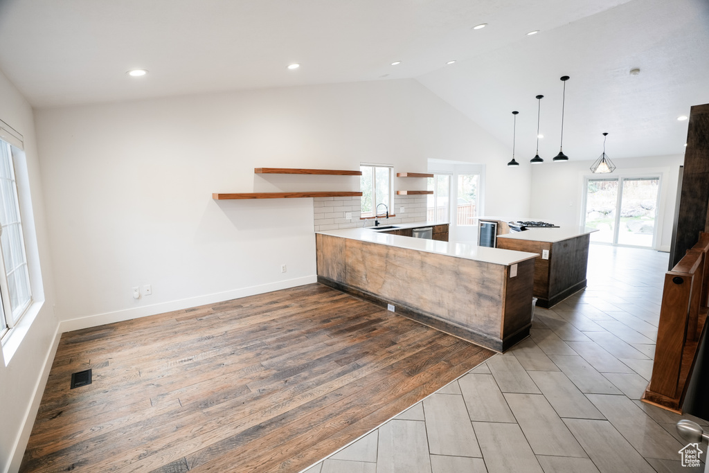 Photo 5 for MLS #2109969 at 1795 E Walnut Grove Dr