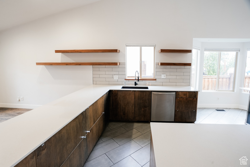 Photo 15 for MLS #2109969 at 1795 E Walnut Grove Dr