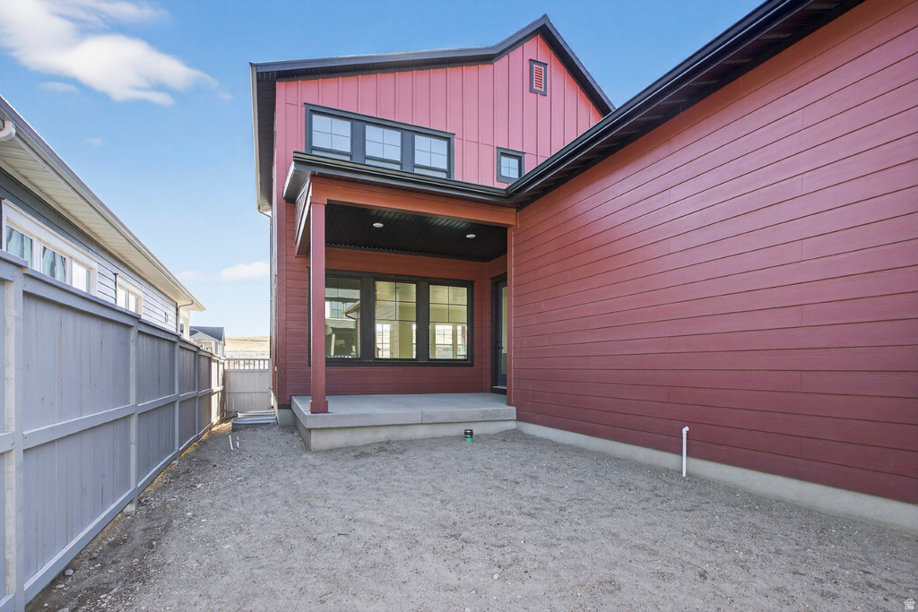 7232 W TERRAINE RD West Jordan, UT 84081