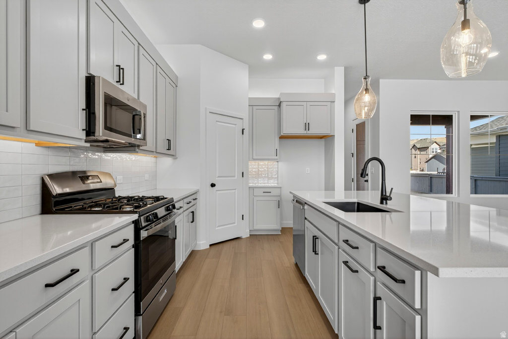 7232 W TERRAINE RD West Jordan, UT 84081