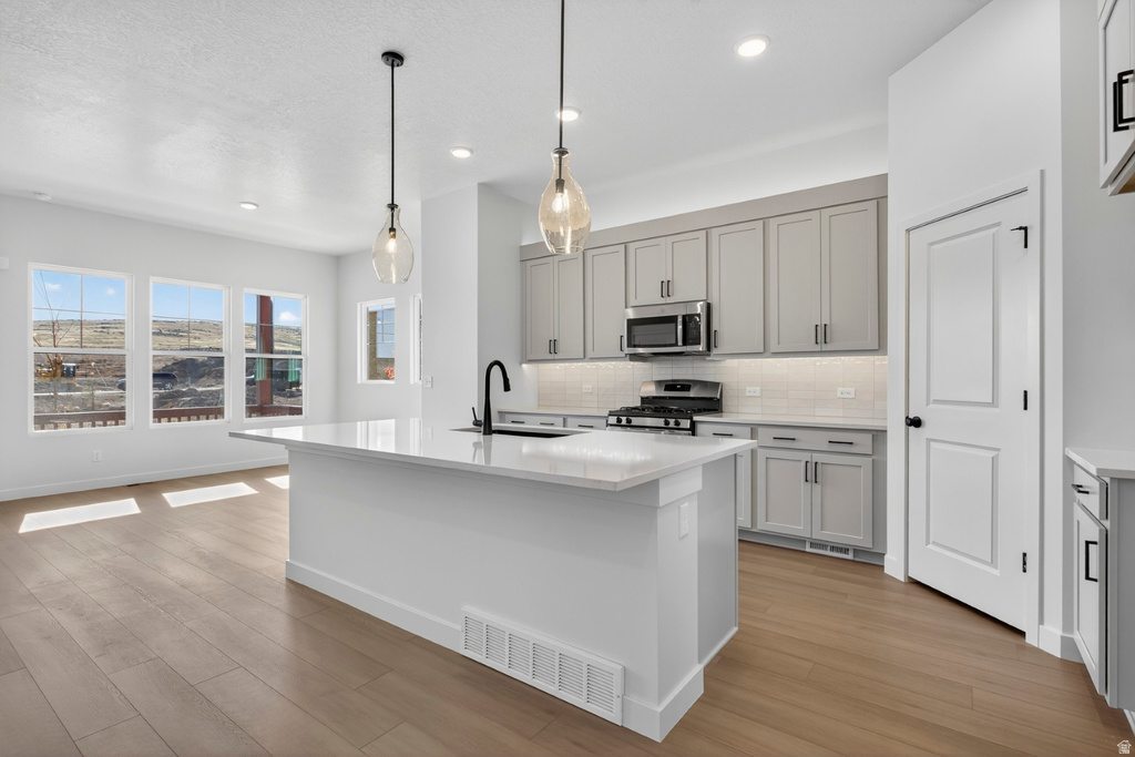 7232 W TERRAINE RD West Jordan, UT 84081