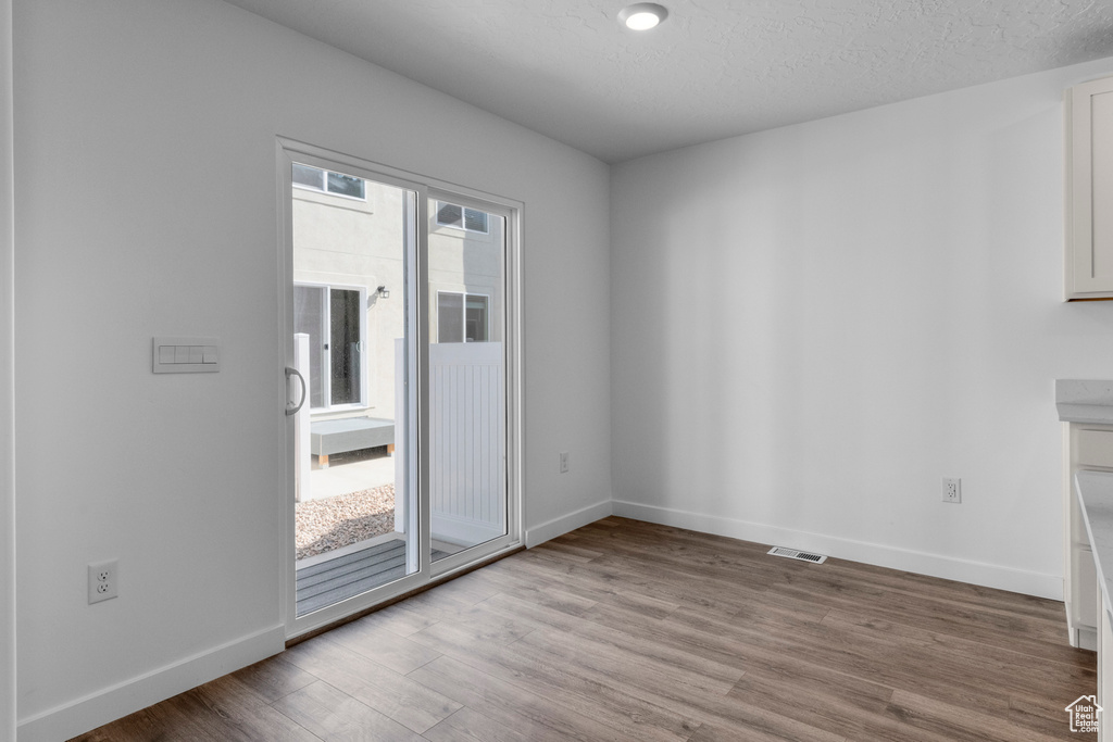 Photo 3 for MLS #2109980 at 1501 E 690 North #1107