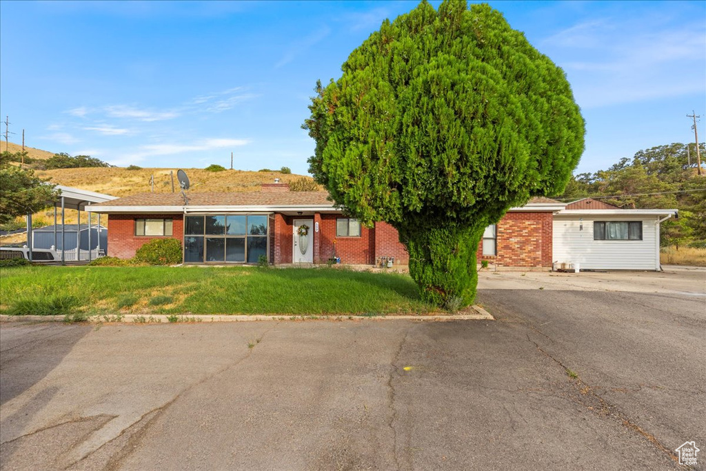 Photo 3 for MLS #2109985 at 599 Canyon Rd