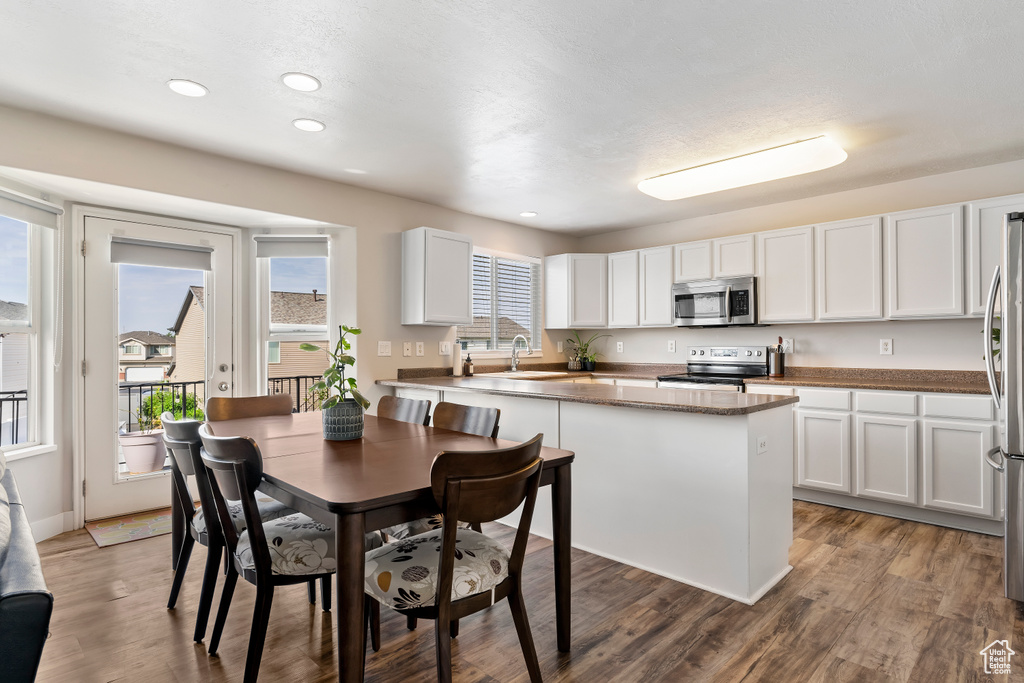 Photo 10 for MLS #2109987 at 335 Alford Ct