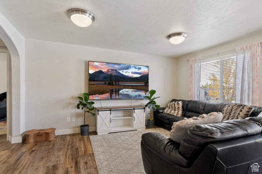 Photo 7 for MLS #2109987 at 335 Alford Ct