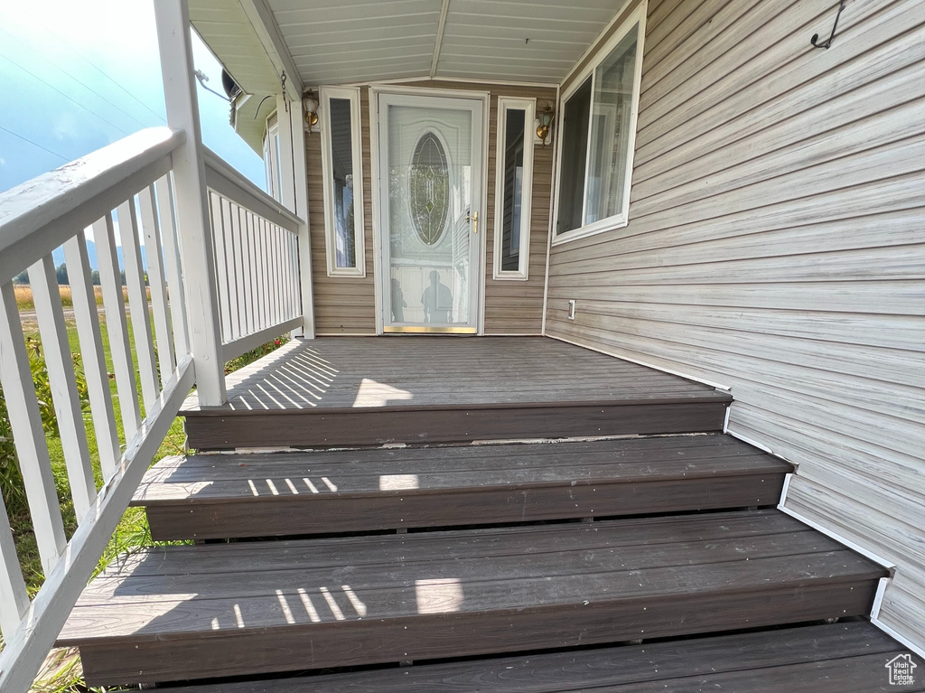Photo 4 for MLS #2109988 at 108 South Rd