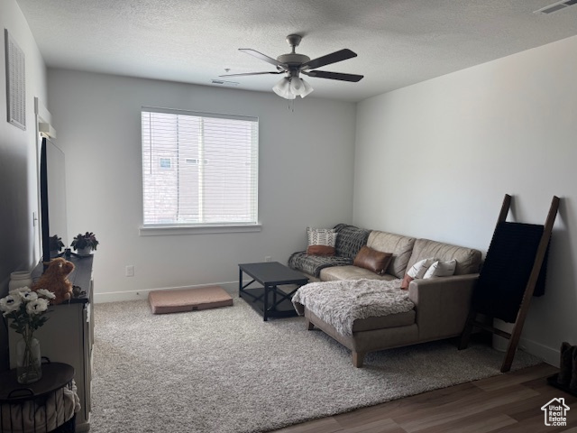 Photo 9 for MLS #2109993 at 4574 W Voight Ln #C203