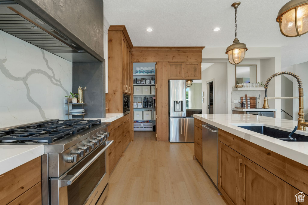453 S 230 W Lehi, UT 84043