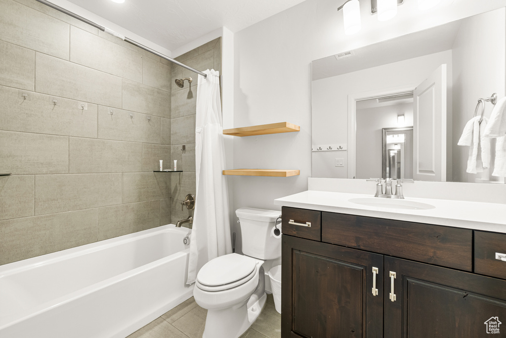 Photo 18 for MLS #2110009 at 1387 N Rustico Dr