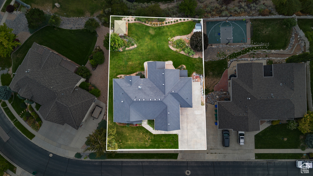 8905 N PINE HOLLOW DR. Cedar Hills, UT 84062