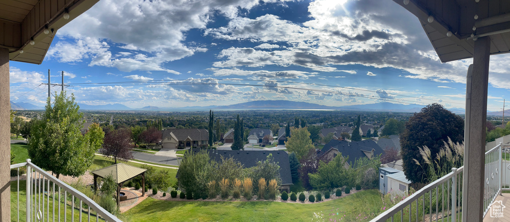 8905 N PINE HOLLOW DR. Cedar Hills, UT 84062