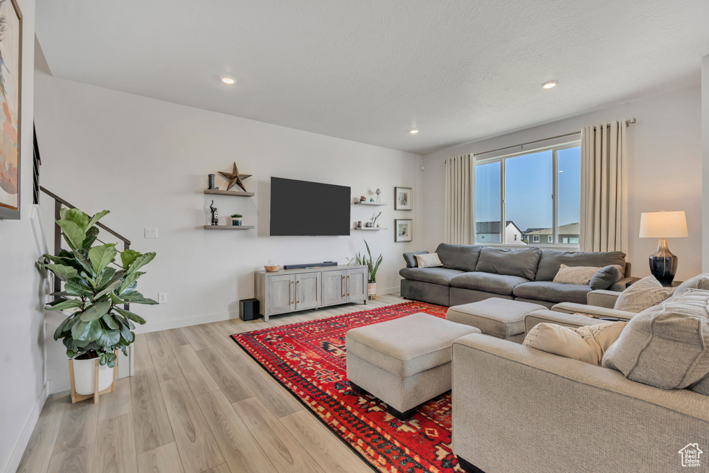 Photo 5 for MLS #2110012 at 388 W Peppergrass Way