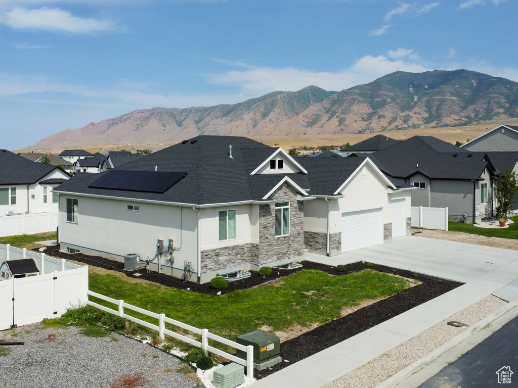293 E BEDFORD DR Stansbury Park, UT 84074