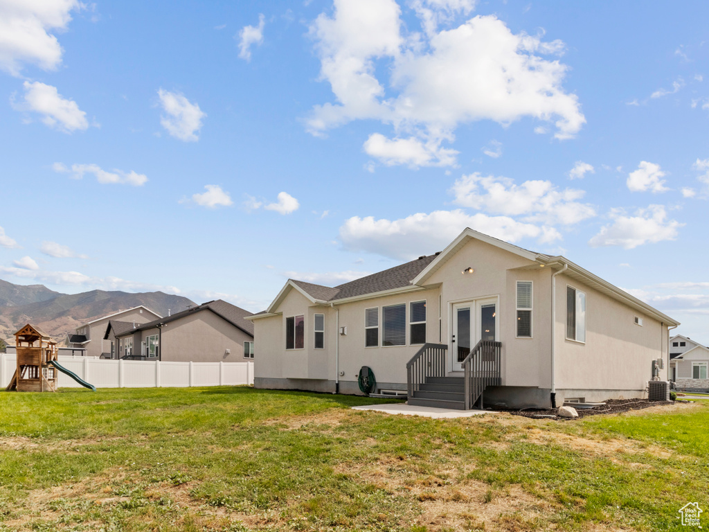 293 E BEDFORD DR Stansbury Park, UT 84074