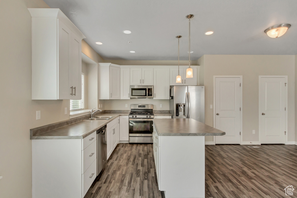 5374 W ROYAL ARCHES PL Herriman, UT 84096
